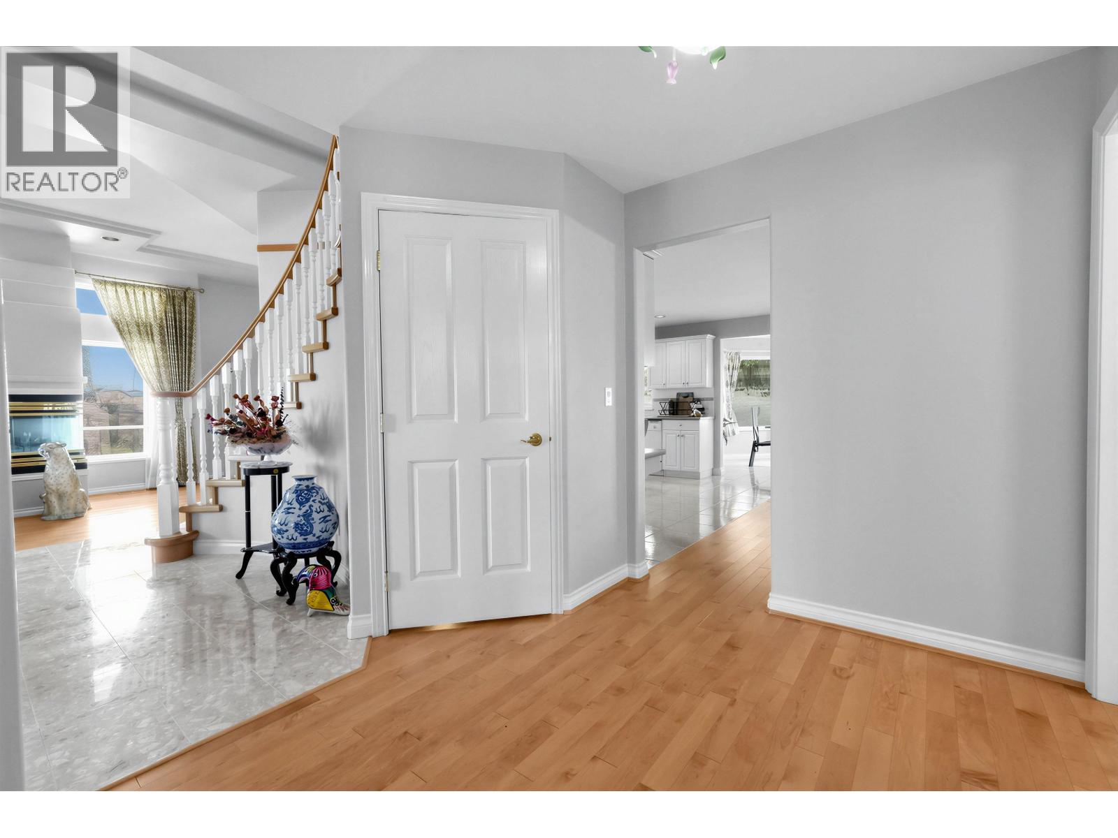 2947 Blackbear Court, Coquitlam, British Columbia  V3E 3A2 - Photo 11 - R3162713