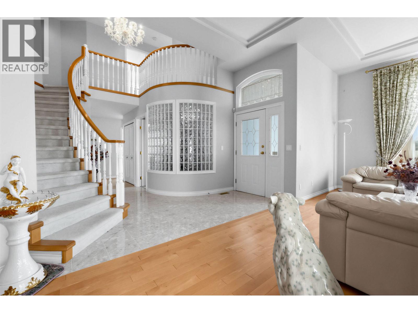 2947 Blackbear Court, Coquitlam, British Columbia  V3E 3A2 - Photo 3 - R3162713