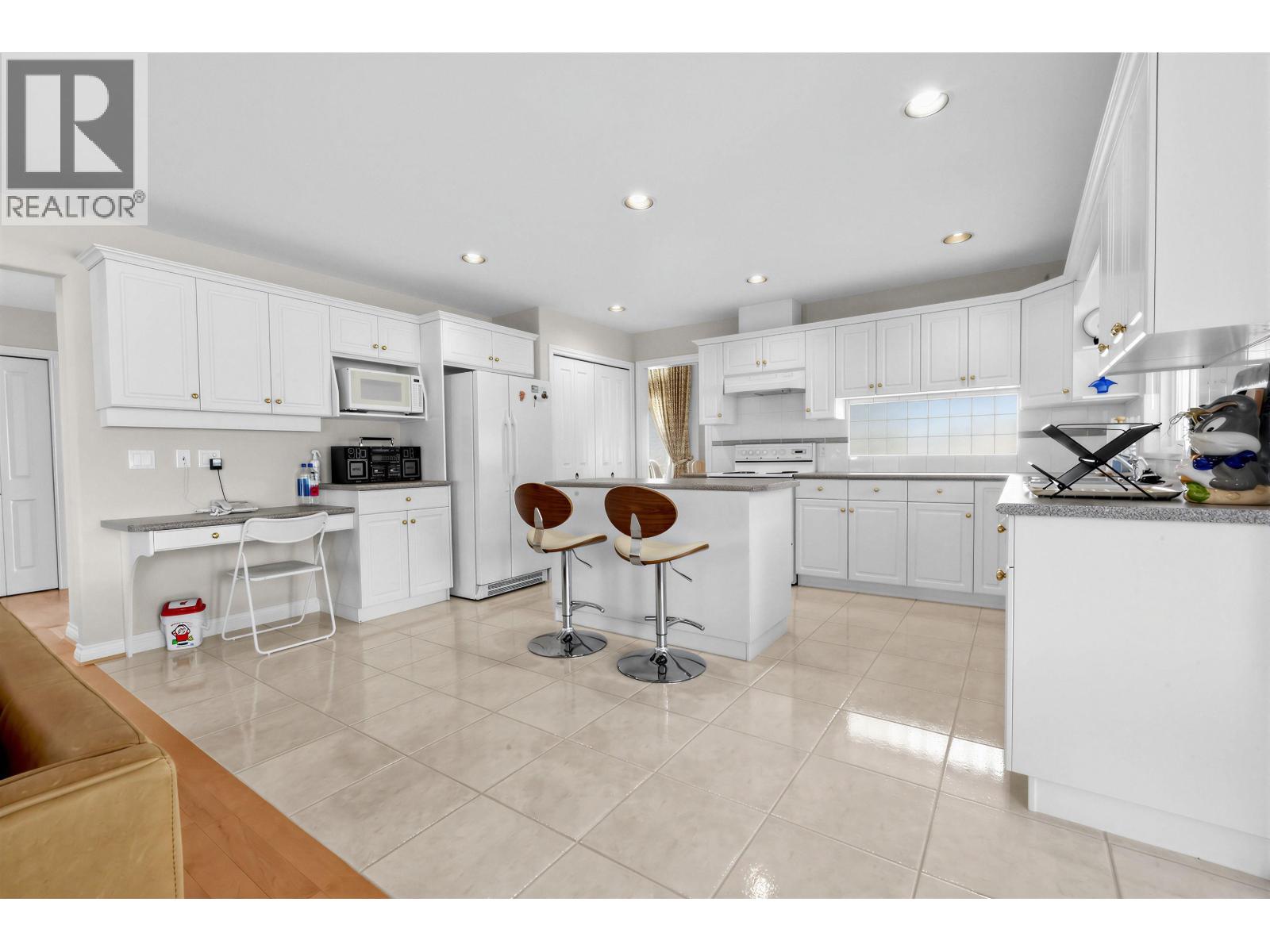 2947 Blackbear Court, Coquitlam, British Columbia  V3E 3A2 - Photo 8 - R3162713