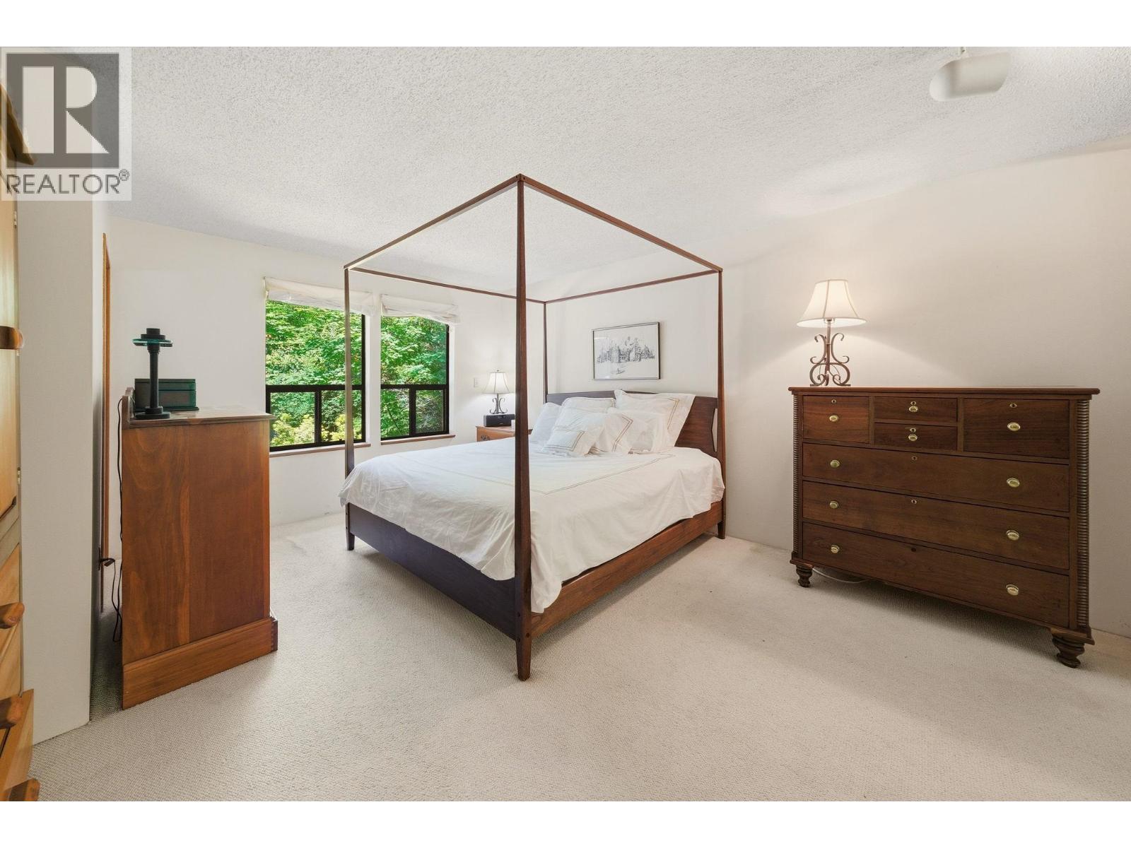 5481 Indian River Drive, North Vancouver, British Columbia  V7G 2T7 - Photo 15 - R3162715