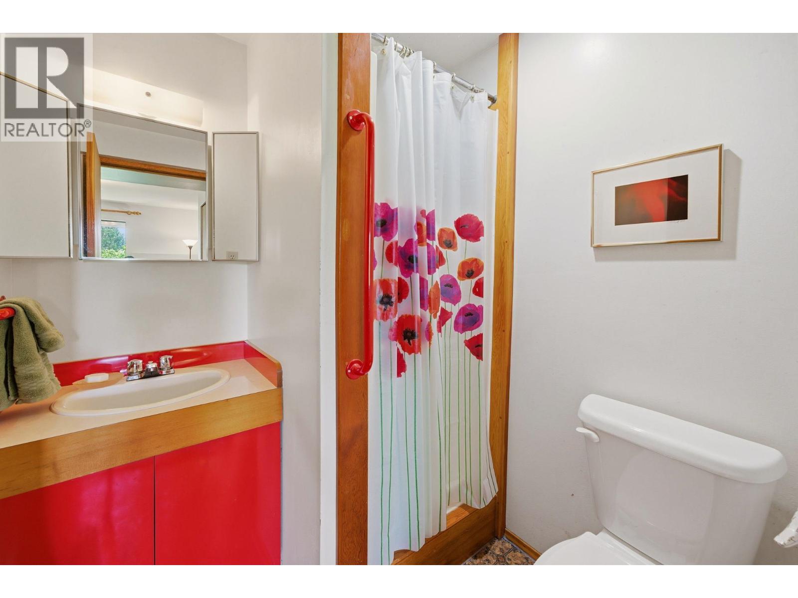5481 Indian River Drive, North Vancouver, British Columbia  V7G 2T7 - Photo 23 - R3162715