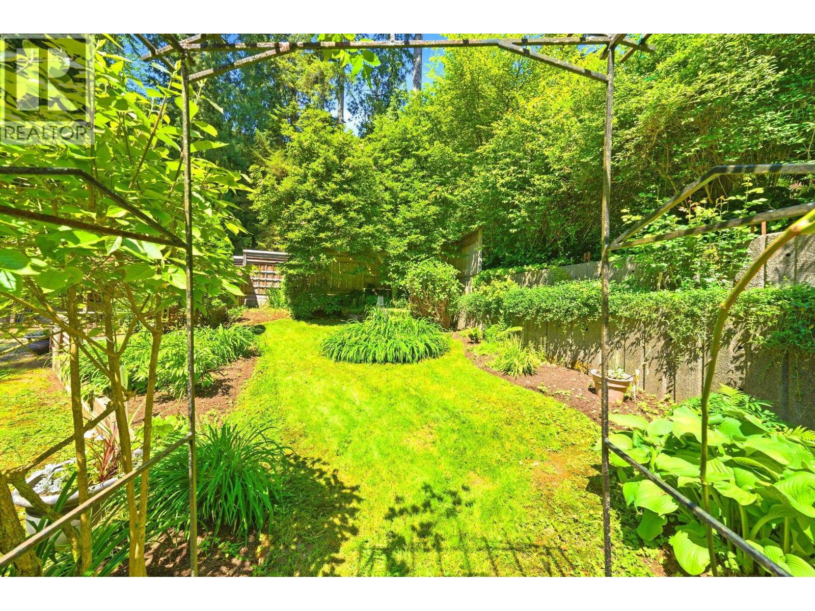 5481 Indian River Drive, North Vancouver, British Columbia  V7G 2T7 - Photo 29 - R3162715