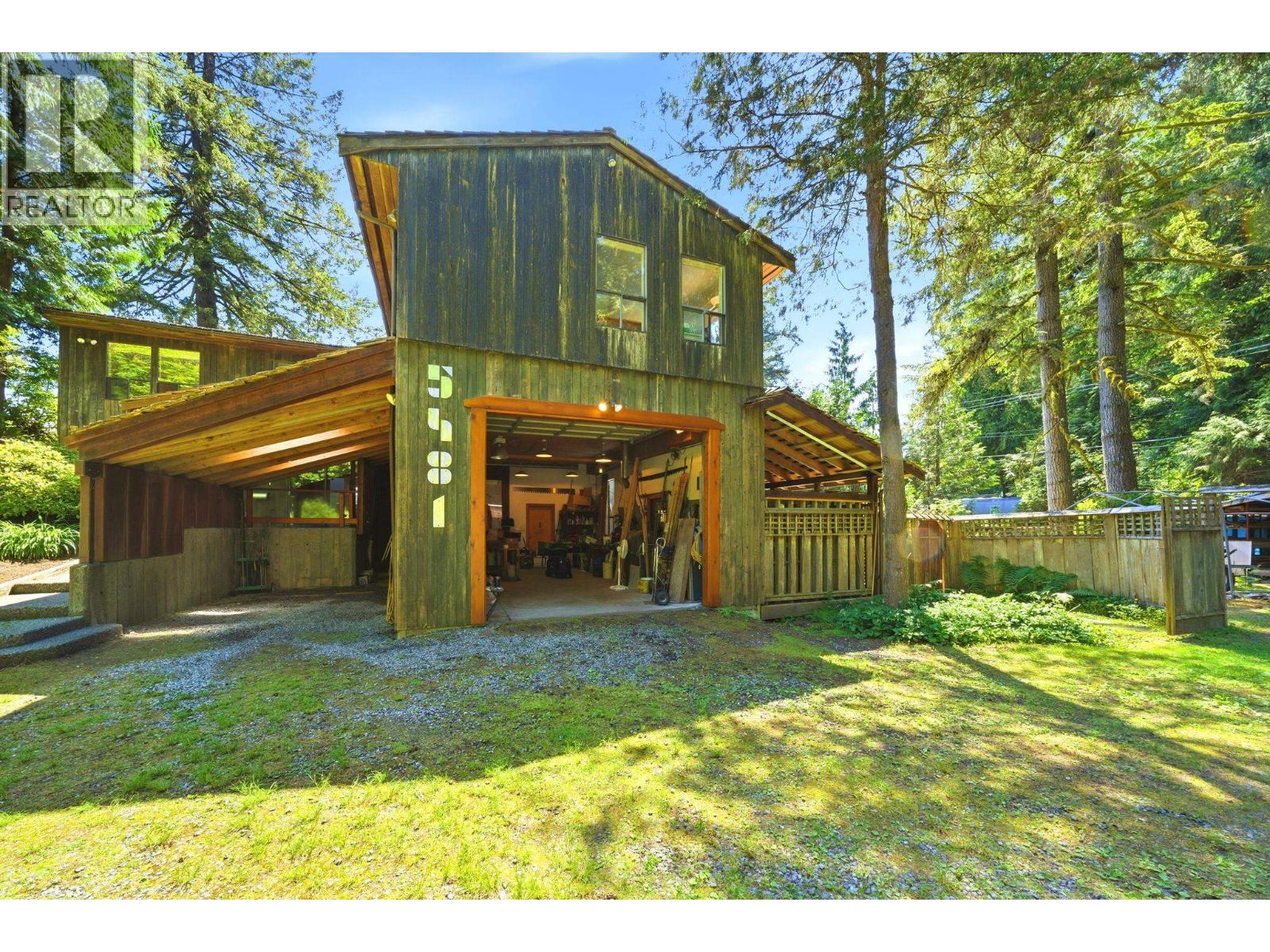 5481 Indian River Drive, North Vancouver, British Columbia  V7G 2T7 - Photo 4 - R3162715