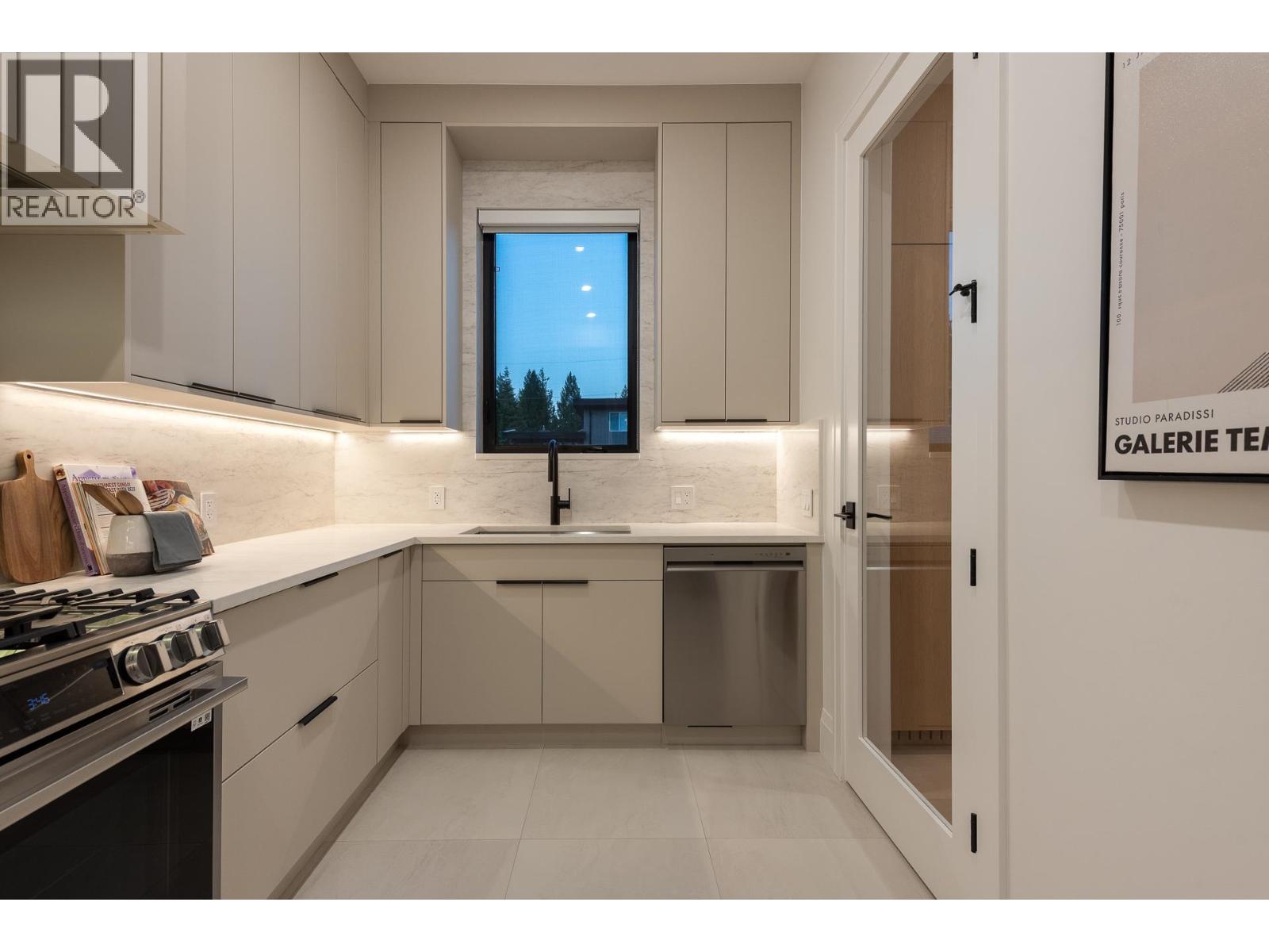 805 Prospect Street, Coquitlam, British Columbia  V3J 6E8 - Photo 15 - R3162725
