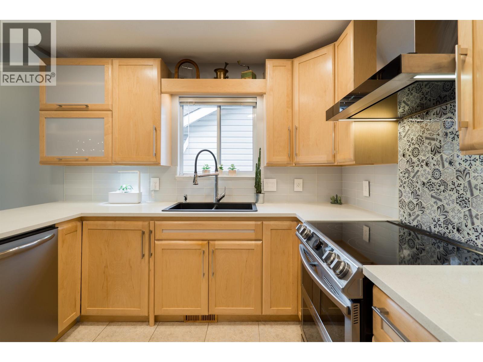 1261 Windsor Avenue, Port Coquitlam, British Columbia  V3B 7J8 - Photo 8 - R3162747