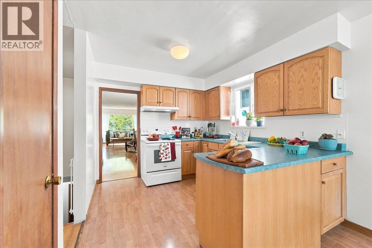 5884 Ormidale Street, Vancouver, British Columbia  V5R 4R3 - Photo 12 - R3162755