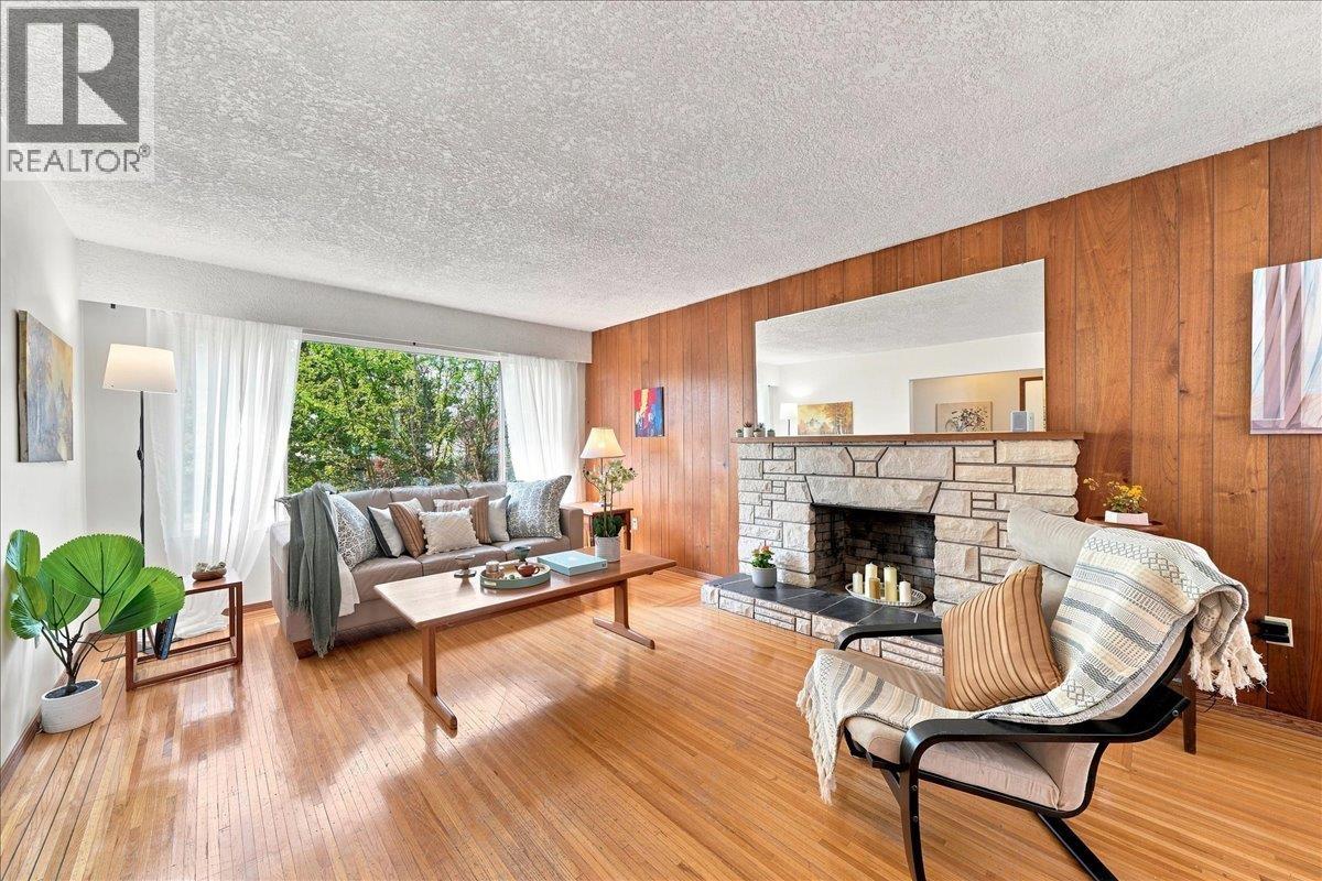 5884 Ormidale Street, Vancouver, British Columbia  V5R 4R3 - Photo 3 - R3162755