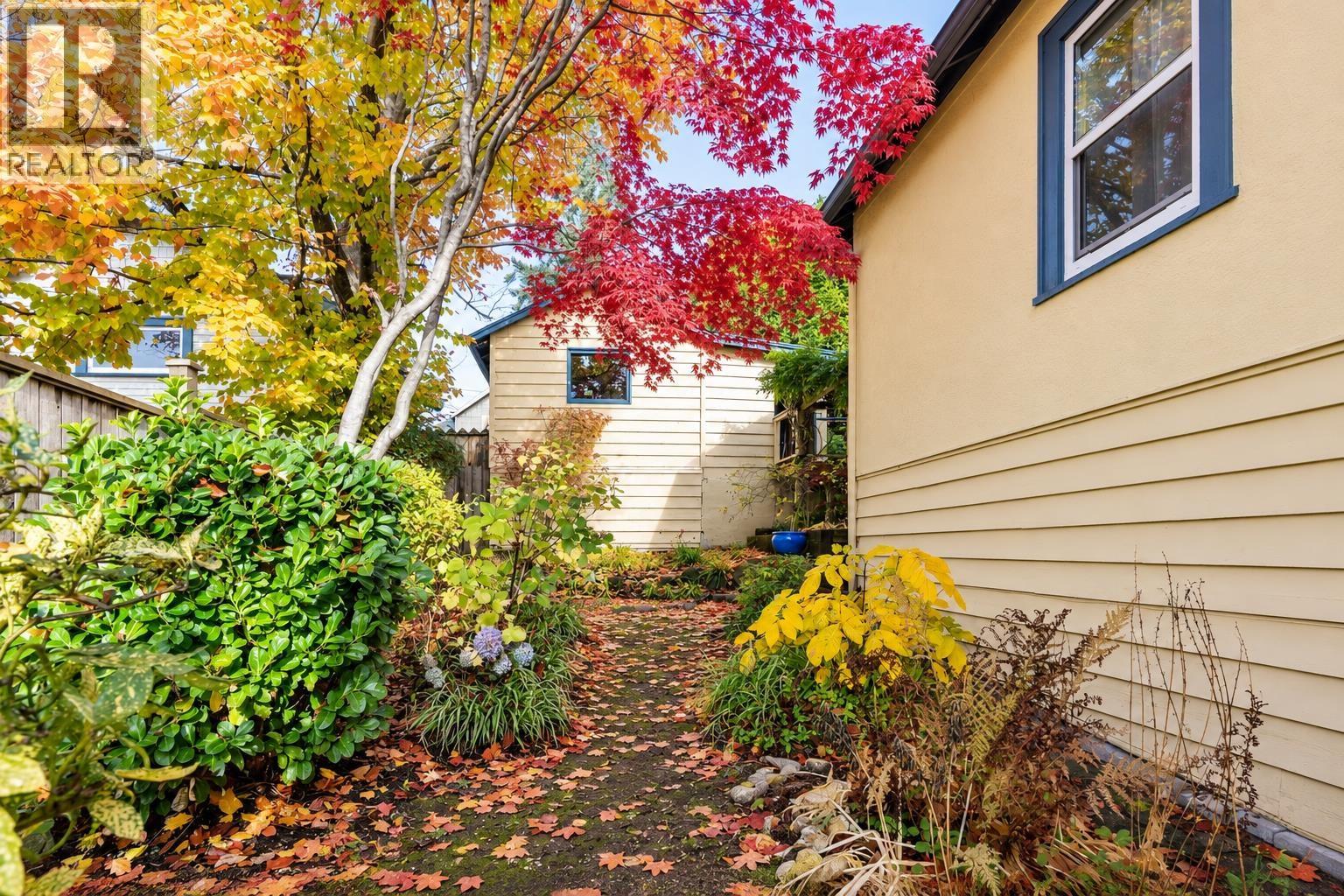 114 W Kings Road, North Vancouver, British Columbia  V7N 2L8 - Photo 39 - R3162786