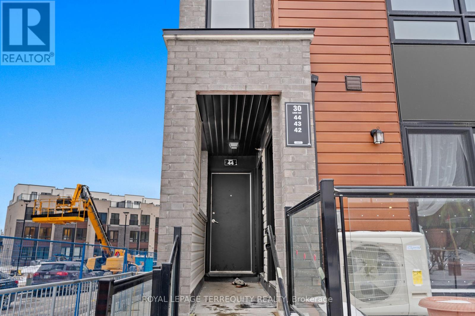 43 - 30 Liben Way, Toronto, Ontario M1B 0E8 - Photo 4 - E13757542