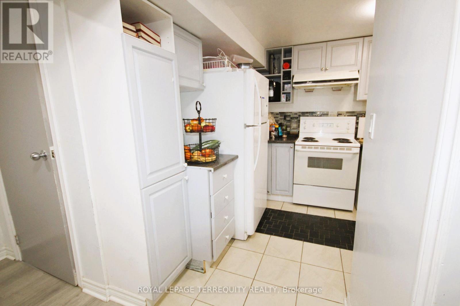 Bsmt - 33 Parsell Square, Toronto, Ontario M1B 2A5 - Photo 7 - E13757554