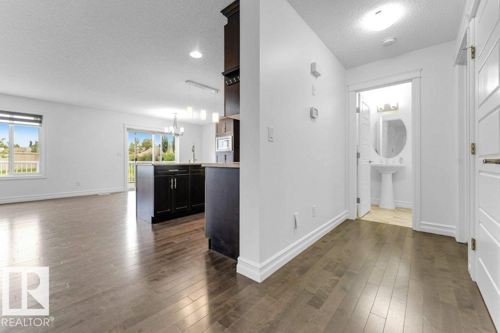 3740 8 St NW, Edmonton, Alberta  T6T 0S1 - Photo 15 - E4507617