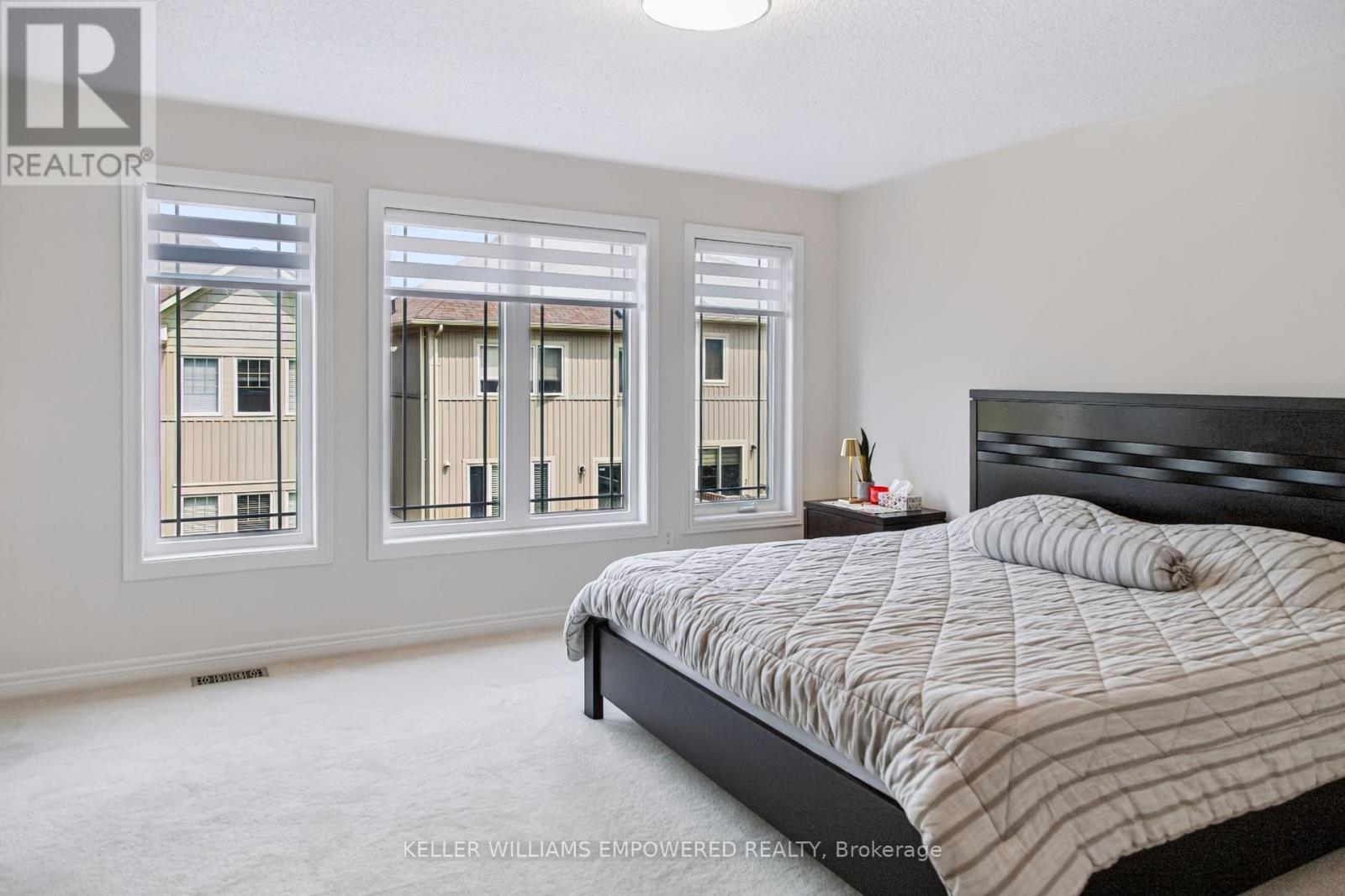 33 Winisk Street, Richmond Hill, Ontario  L4E 0L5 - Photo 10 - N13757532