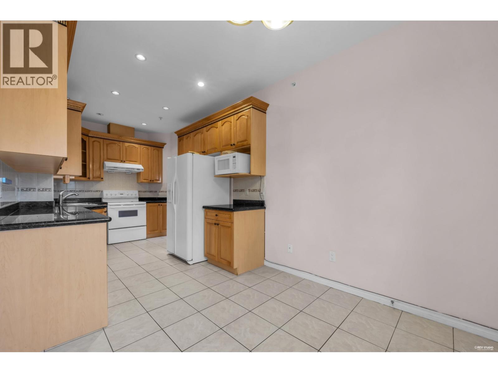 1988 Nanaimo Street, Vancouver, British Columbia  V5N 5C3 - Photo 7 - R3162687
