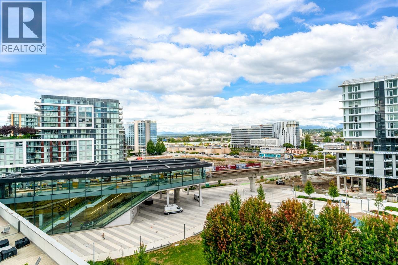 895 8671 HAZELBRIDGE WAY, richmond, British Columbia