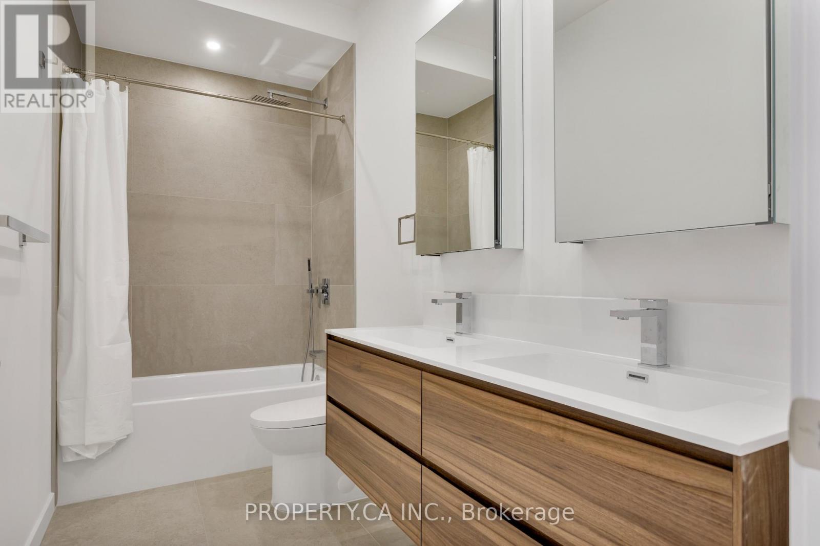 Unit #3 - 301 Keele Street, Toronto, Ontario M6P 2K5 - Photo 14 - W13757516