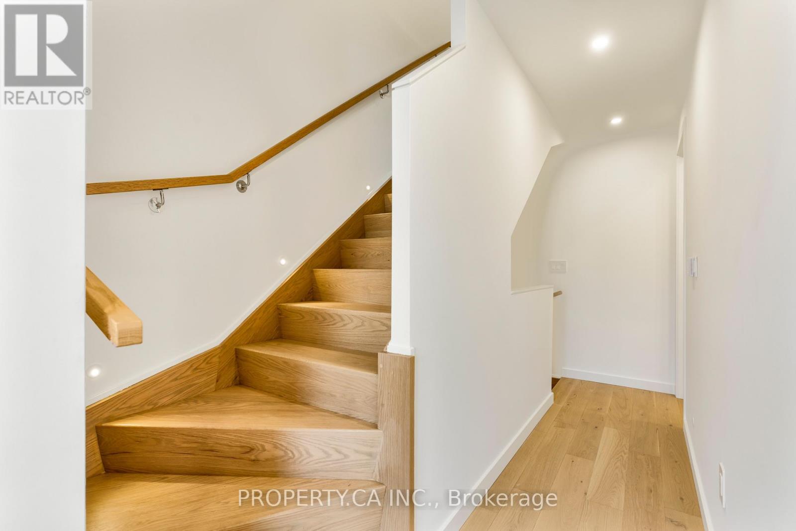 Unit #3 - 301 Keele Street, Toronto, Ontario M6P 2K5 - Photo 23 - W13757516