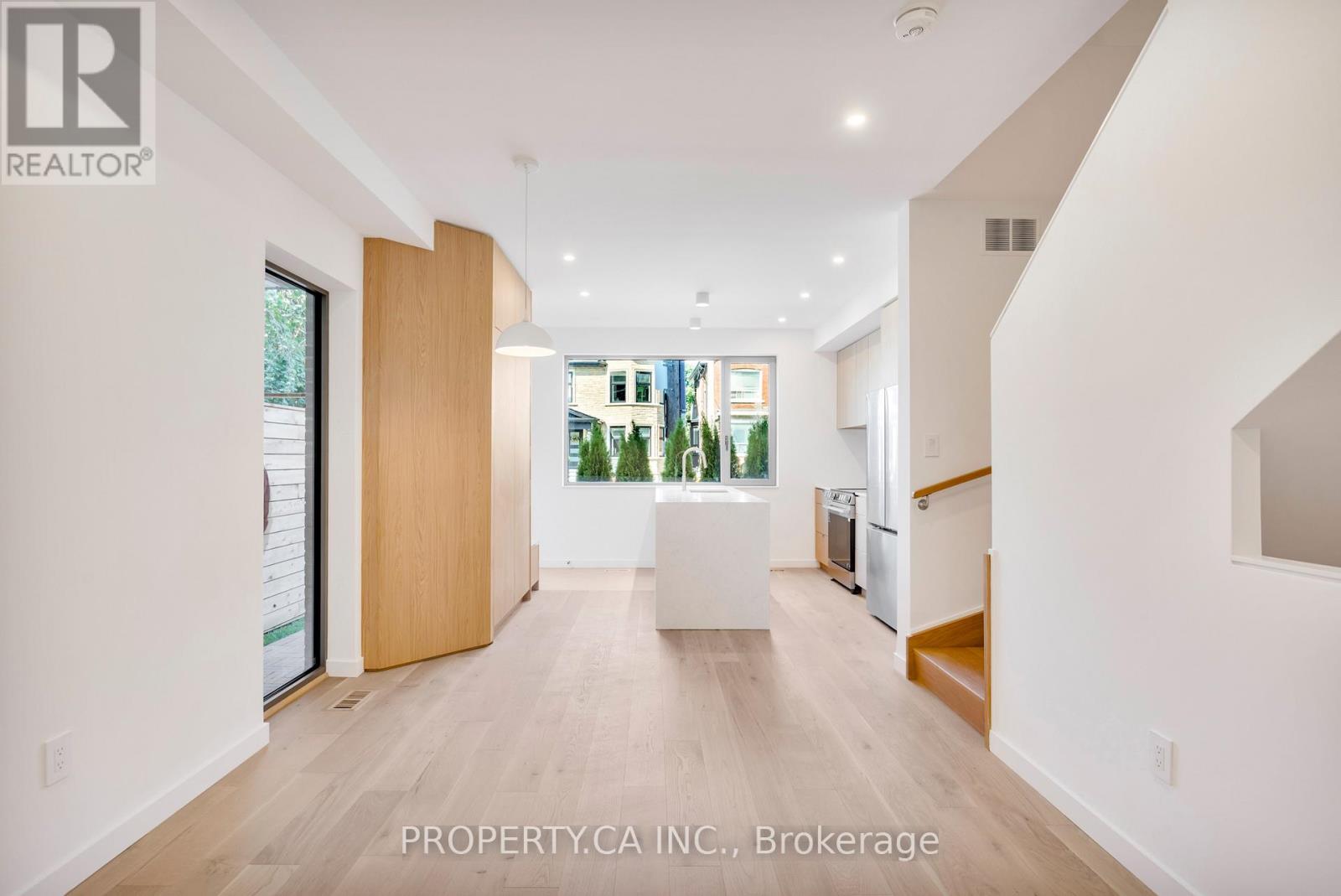 Unit #3 - 301 Keele Street, Toronto, Ontario M6P 2K5 - Photo 5 - W13757516