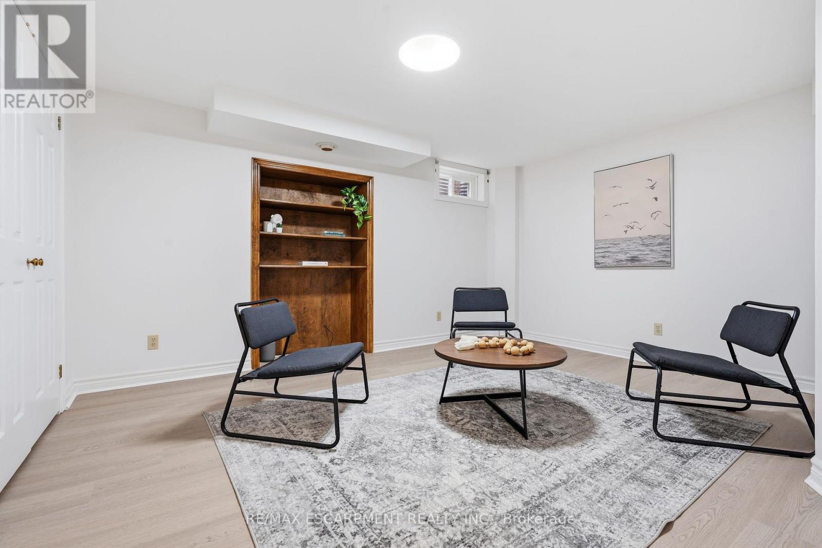 551 Deerhurst Drive, Burlington, Ontario  L7L 5V9 - Photo 31 - W13757526