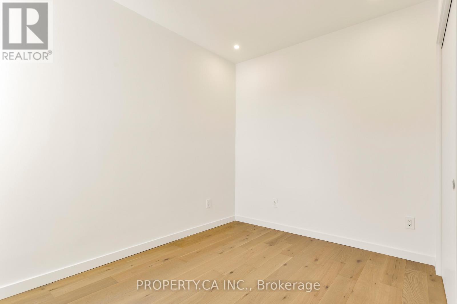 Unit #4 - 301 Keele Street, Toronto, Ontario M6P 2K5 - Photo 19 - W13757528