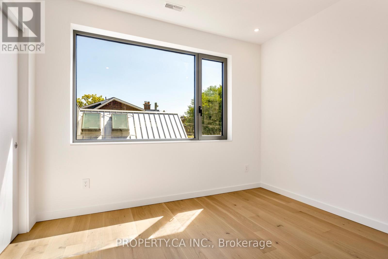 Unit #4 - 301 Keele Street, Toronto, Ontario M6P 2K5 - Photo 22 - W13757528