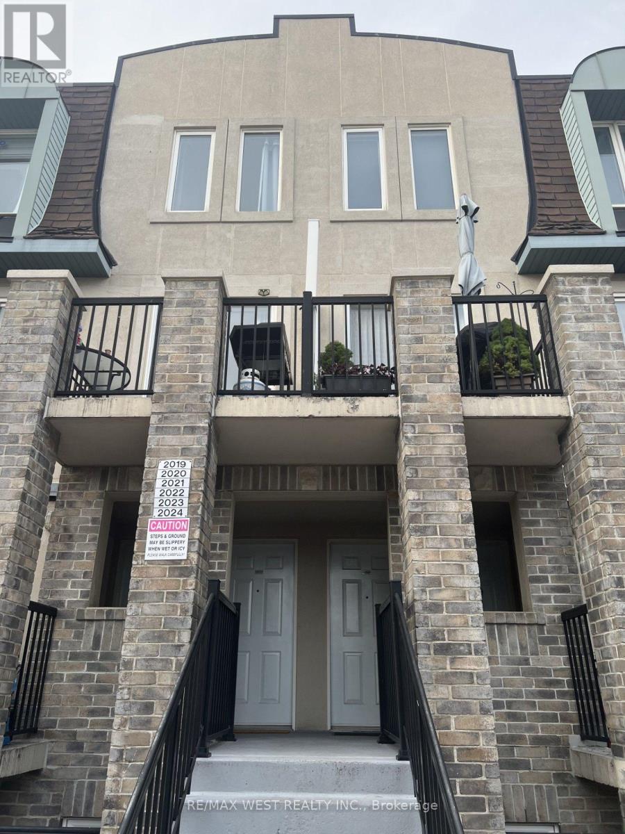 2020 - 125 GEORGE APPLETON WAY, Toronto, Ontario