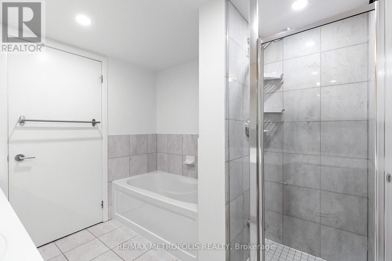 678 - 209 Fort York Boulevard, Toronto, Ontario  M5V 4A1 - Photo 30 - C13727988