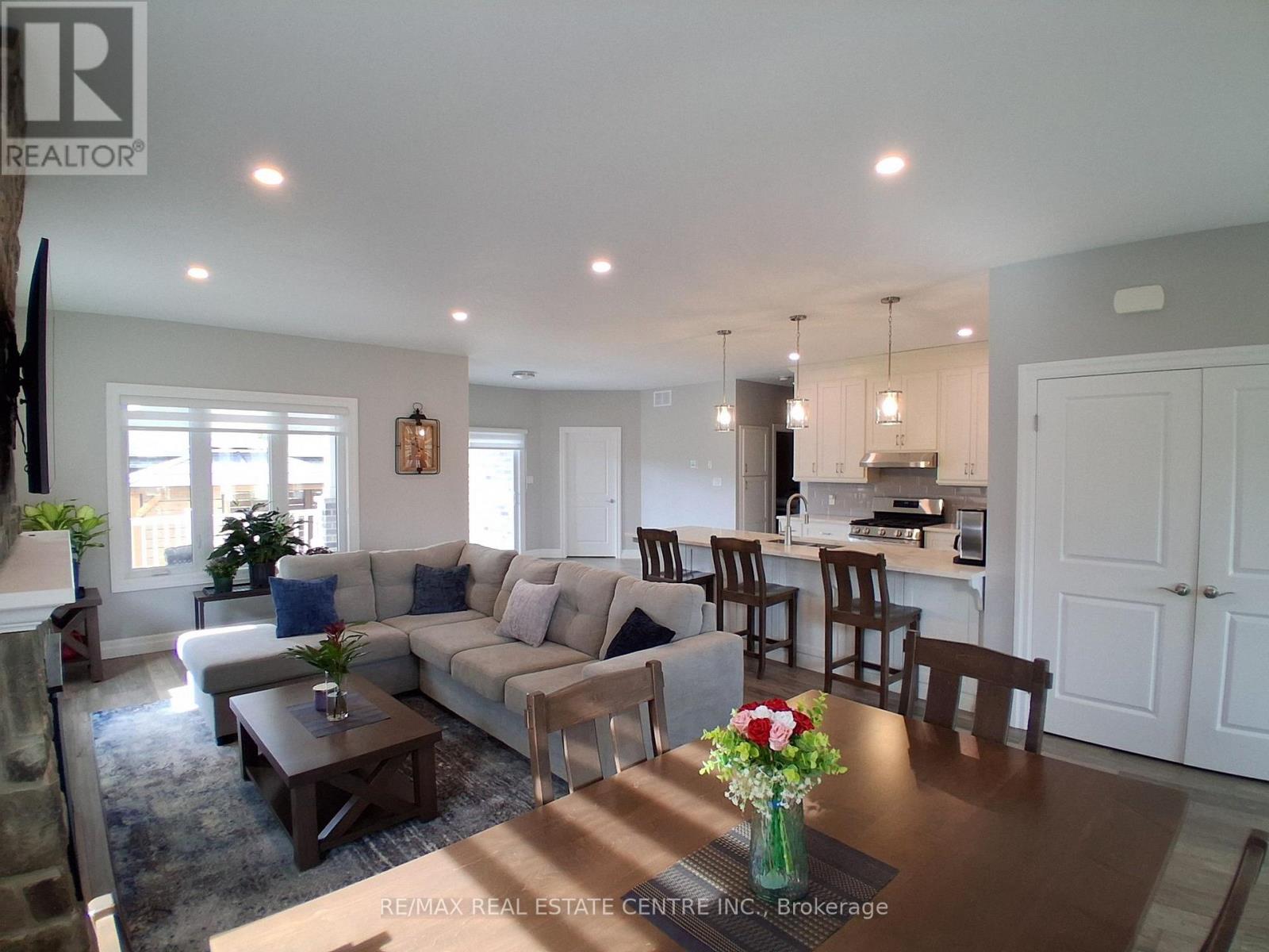1080 Kincaid Street W, North Perth, Ontario  N4W 0J8 - Photo 7 - X13756082