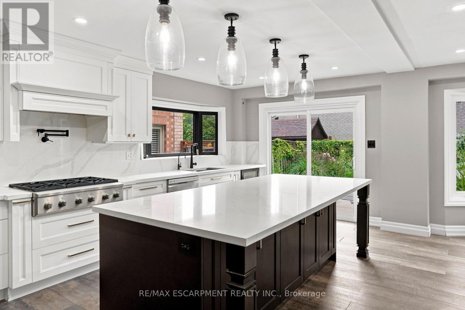 96 Laurendale Avenue, Hamilton, Ontario L0R 2H3 - Photo 12 - X13757536