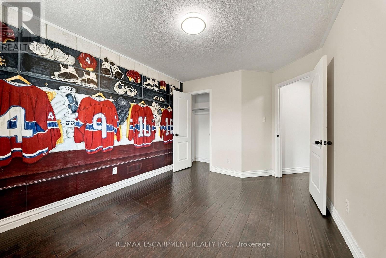 96 Laurendale Avenue, Hamilton, Ontario L0R 2H3 - Photo 32 - X13757536
