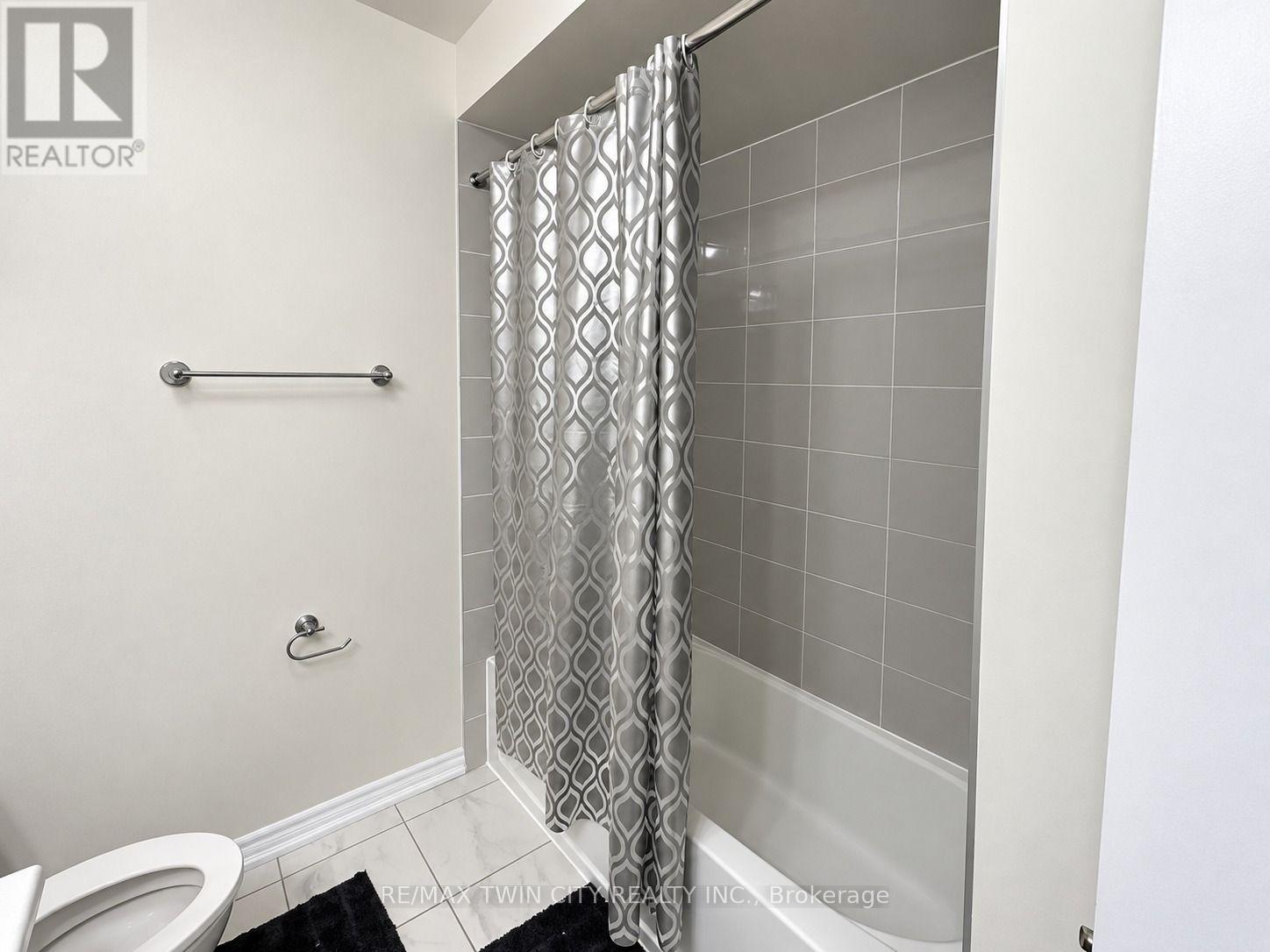 207 Broadacre Drive, Kitchener, Ontario  N2R 0S5 - Photo 15 - X13757552