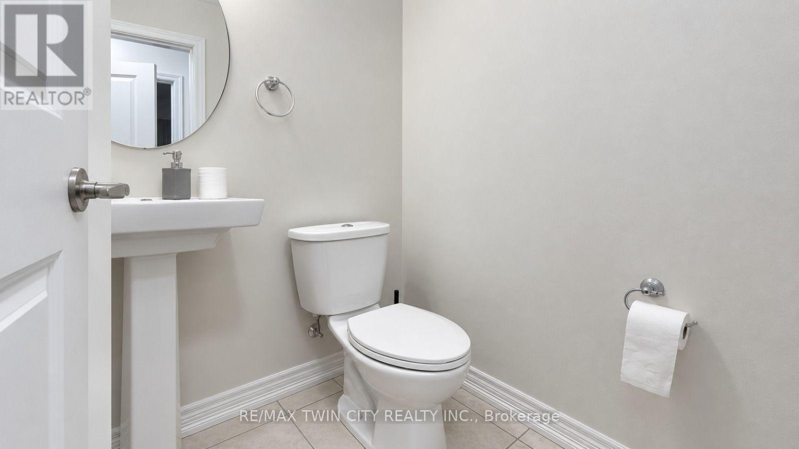 207 Broadacre Drive, Kitchener, Ontario  N2R 0S5 - Photo 19 - X13757552