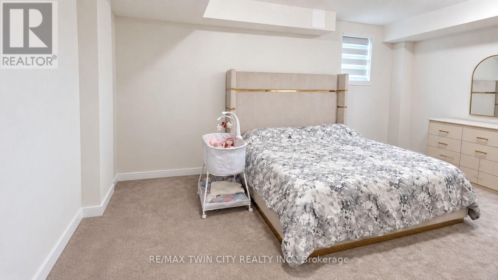 207 Broadacre Drive, Kitchener, Ontario  N2R 0S5 - Photo 22 - X13757552