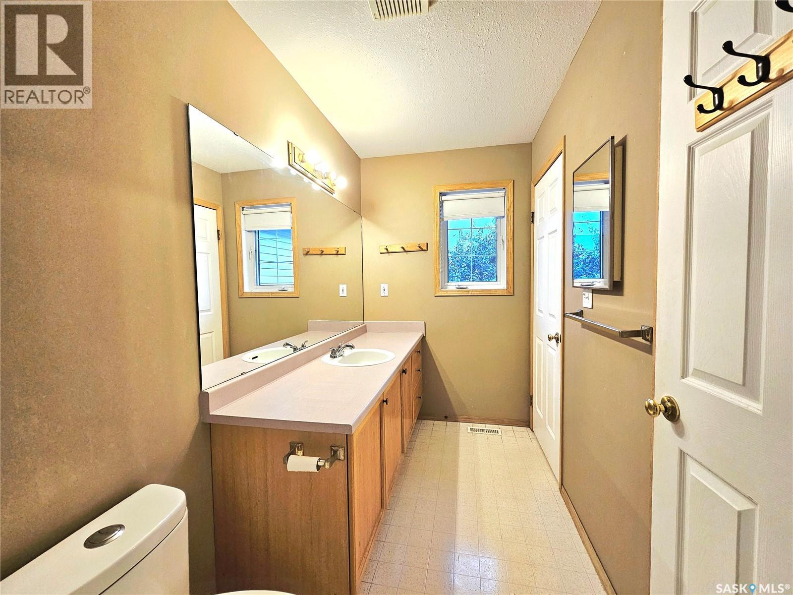 9 103 Berini Drive, Saskatoon, Saskatchewan  S7N 4N2 - Photo 12 - SK047889