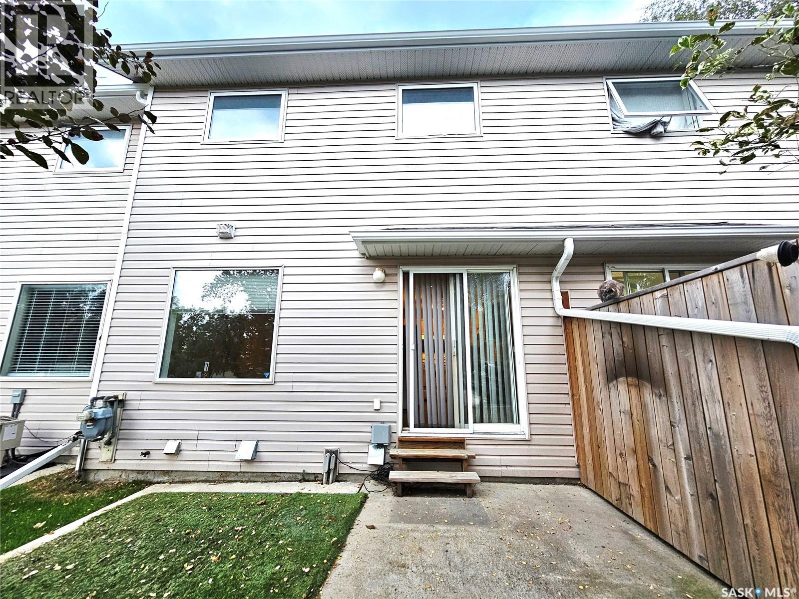 9 103 Berini Drive, Saskatoon, Saskatchewan  S7N 4N2 - Photo 2 - SK047889