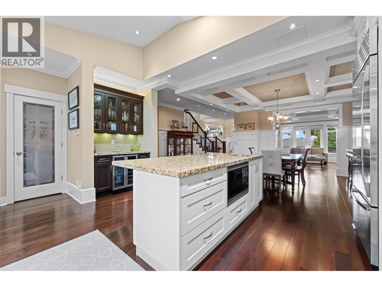 6191 Winch Street, Burnaby, British Columbia  V5B 2L4 - Photo 6 - R3162629