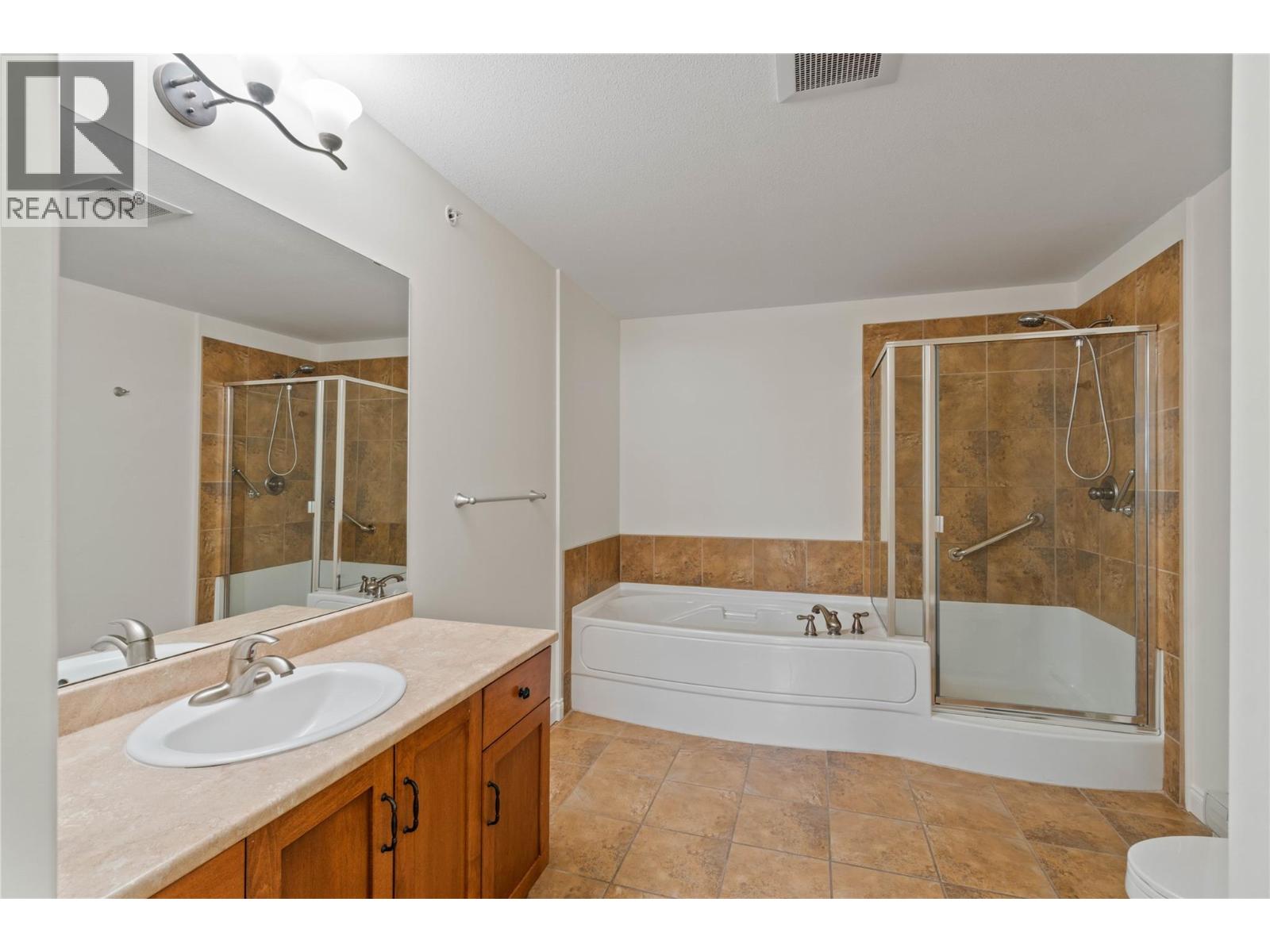 1390 Hillside Drive Unit# 305, Kamloops, British Columbia  V2E 0A6 - Photo 17 - 10400073