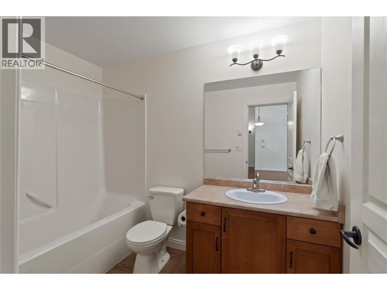 1390 Hillside Drive Unit# 305, Kamloops, British Columbia  V2E 0A6 - Photo 22 - 10400073
