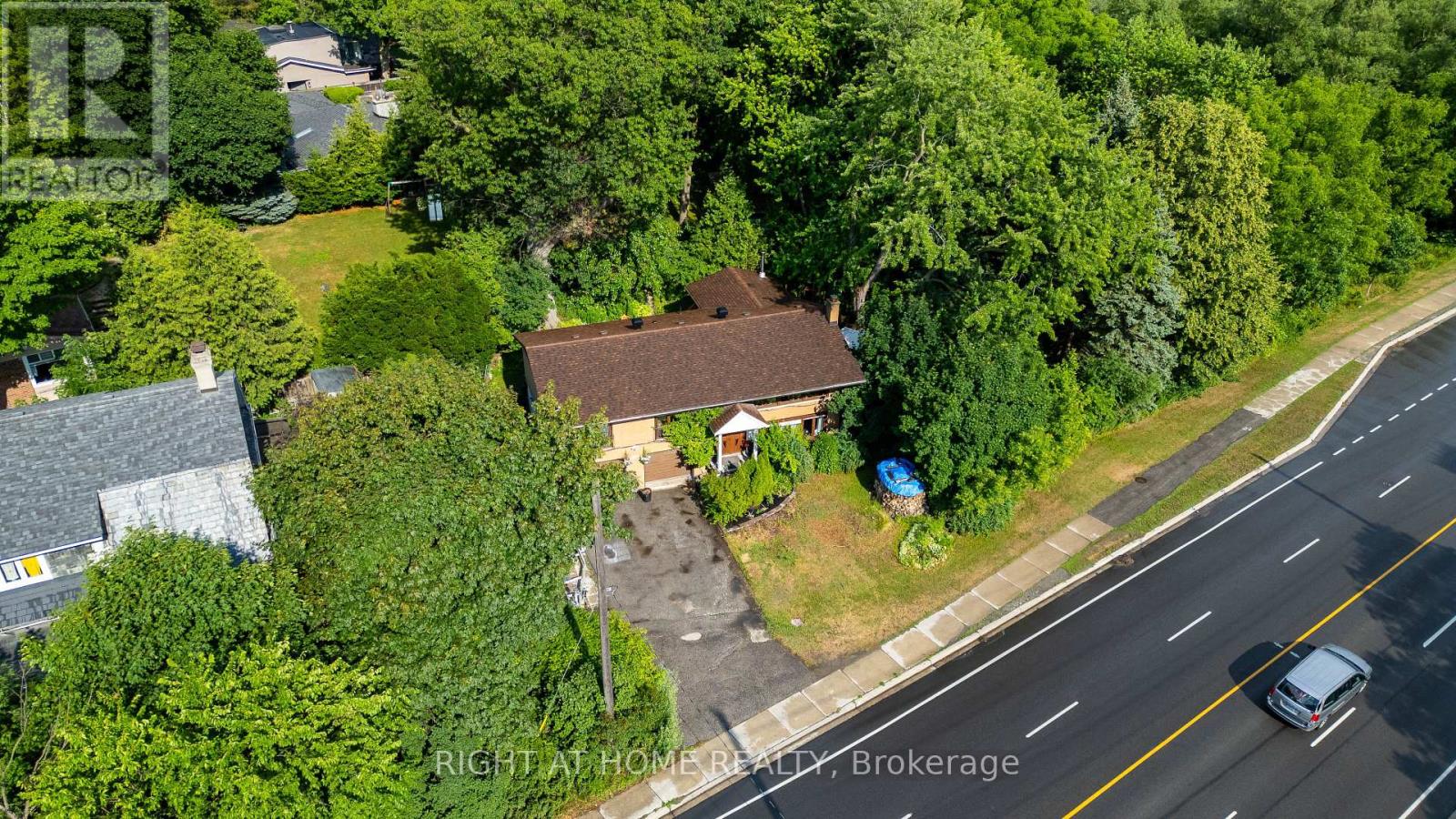 Upper - 1101 Brimley Road, Toronto, Ontario  M1P 3E8 - Photo 39 - E13751226