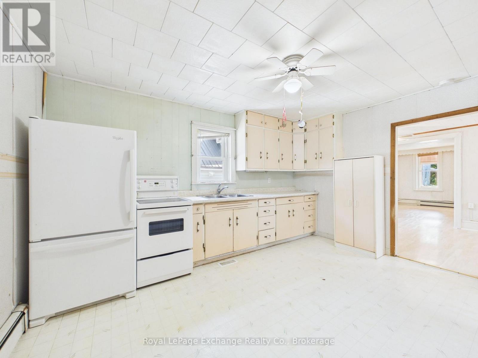 856 Olde Victoria Street, Kincardine, Ontario  N2Z 2B6 - Photo 5 - X13757628