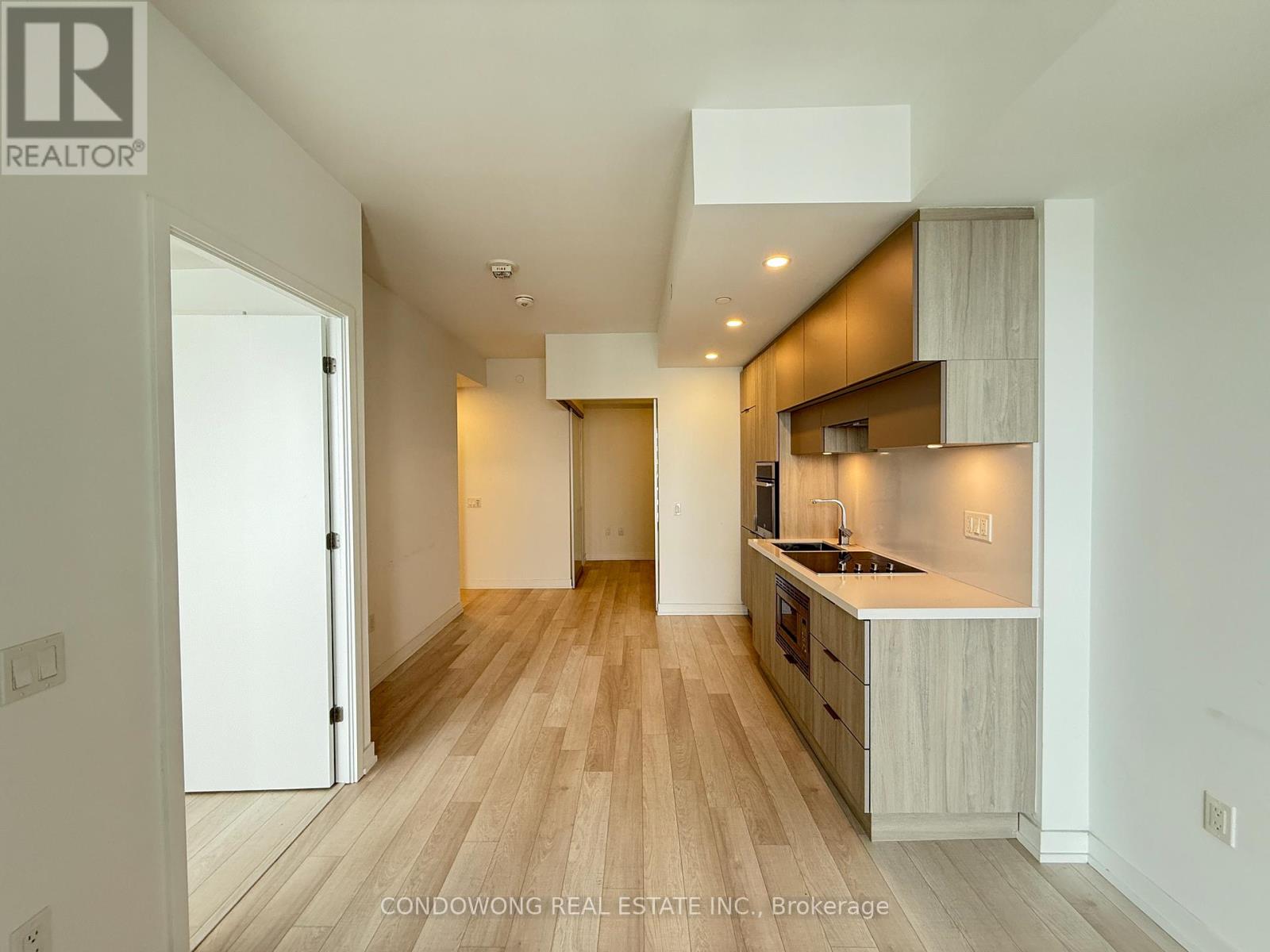 2901 - 39 Roehampton Avenue, Toronto, Ontario  M4P 1P9 - Photo 4 - C13757592