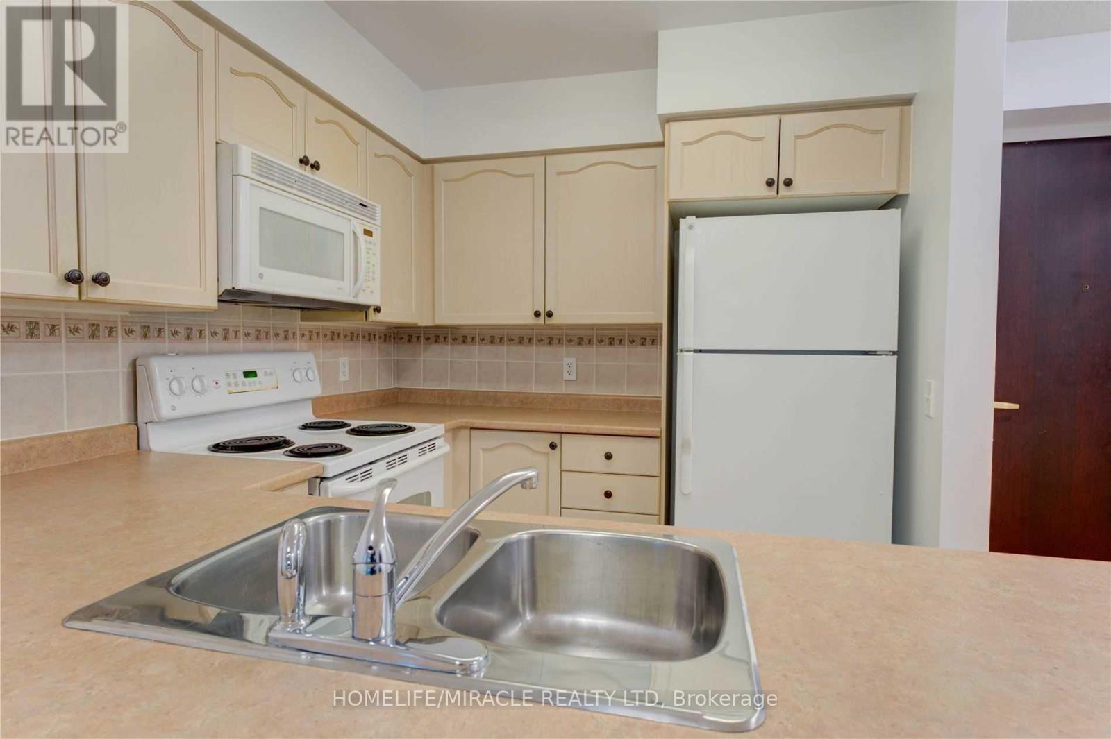1509 - 30 Grand Trunk Crescent, Toronto, Ontario  M5J 3A4 - Photo 9 - C13757600
