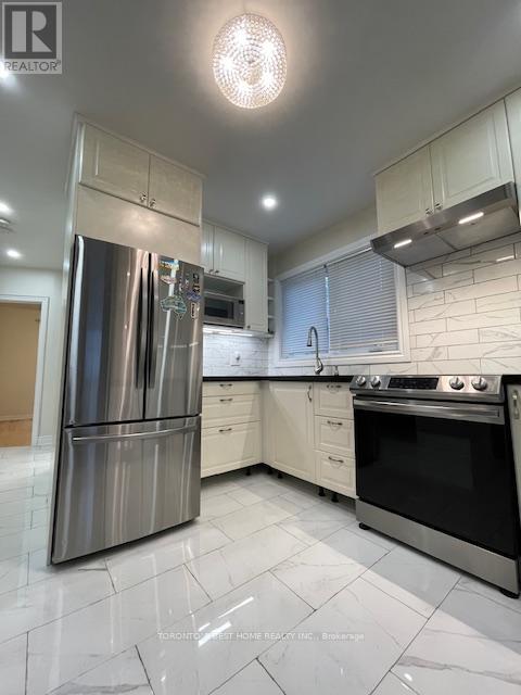 Main F - 69 Madawaska Avenue, Toronto, Ontario  M2M 2R2 - Photo 11 - C13757604