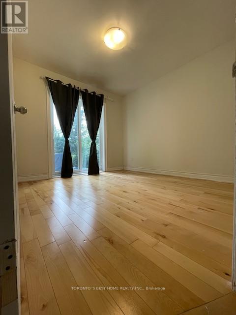 Main F - 69 Madawaska Avenue, Toronto, Ontario  M2M 2R2 - Photo 6 - C13757604