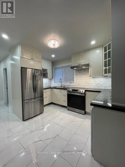 Main F - 69 Madawaska Avenue, Toronto, Ontario  M2M 2R2 - Photo 8 - C13757604