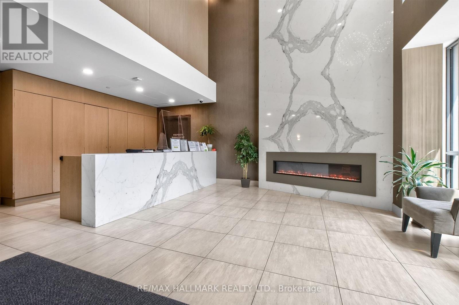 320 - 50 Bruyeres Mews, Toronto, Ontario  M5V 0G8 - Photo 4 - C13757608