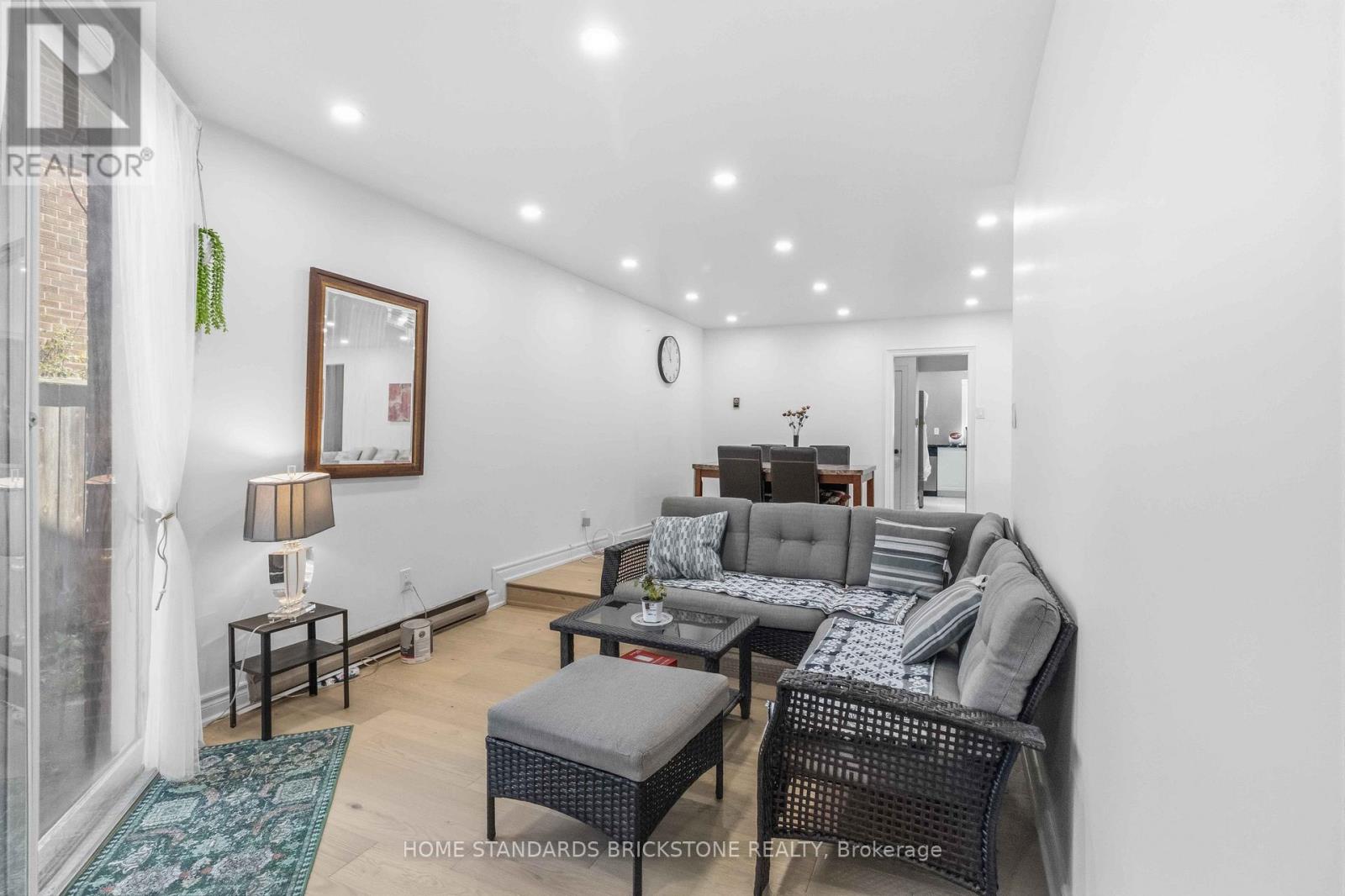Main - 220 Torresdale Avenue, Toronto, Ontario  M2R 3E8 - Photo 6 - C13757626