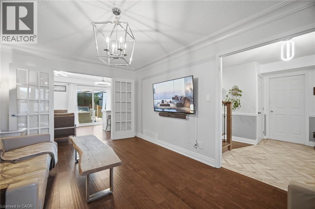 3217 Hazelwood Avenue, Burlington, Ontario  L7M 2V3 - Photo 6 - 40861517