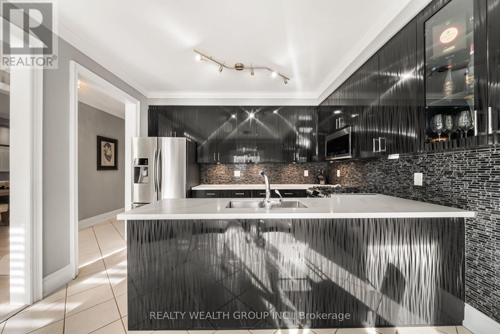 185 Regency View Heights, Vaughan, Ontario L6A 3V3 - Photo 19 - N13757572