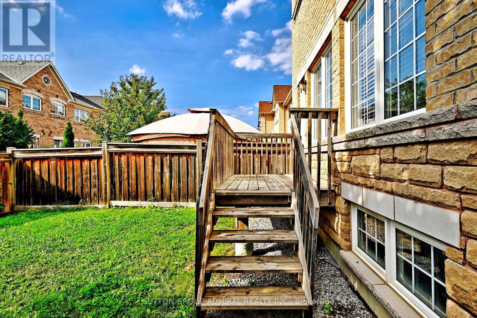 110 Southdown Avenue, Vaughan, Ontario  L6A 4N3 - Photo 47 - N13757620
