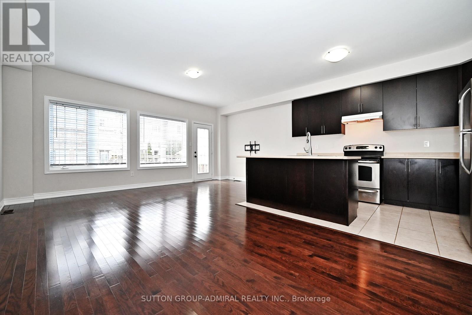 110 Southdown Avenue, Vaughan, Ontario  L6A 4N3 - Photo 7 - N13757620